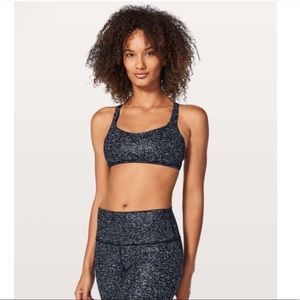 Lululemon free to be wild bra